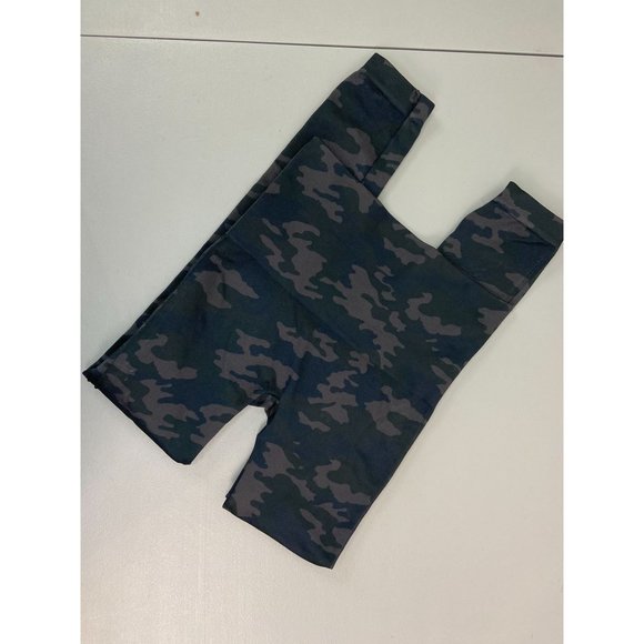 Spanx women's medium grey camouflage‎ cropped seamless tummy control leggings - Picture 1 of 4